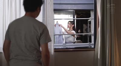JUR-257 隣の美人奧様は毎日、毎日…シーツを洗濯に出すほどの潮吹きド淫亂人妻でした…。 吉澤友貴
