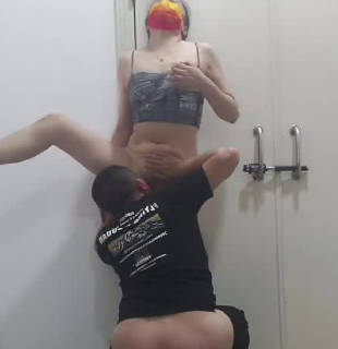 約炮饑渴廚師樓梯做愛-小艾