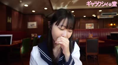 FC2PPV-4548474-陽光般的笑容和超贊的關西腔