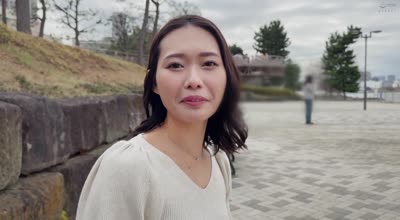 MYBA-084 人妻の花びらめくり 三池小春